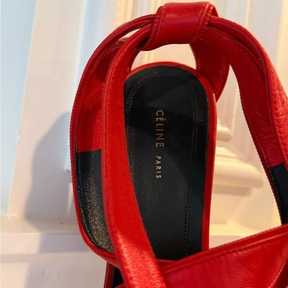 Chic Red Women's Shoes - Picture 4 of 17